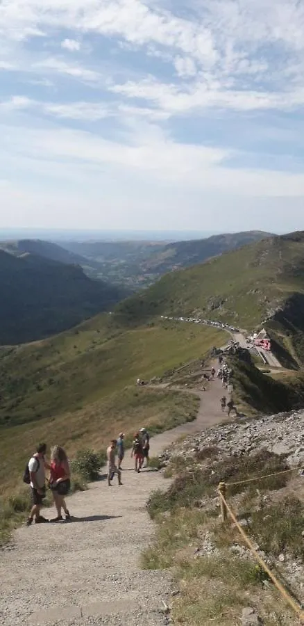 Maison au Cœur de l Auvergne Lanobre
